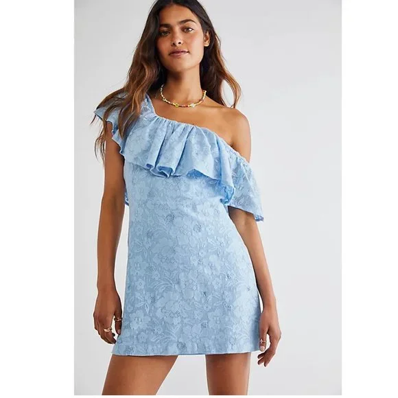 chinese dress ladies Amazon.com: Free People Hailee Lace Mini Dress Twinkling Perry SM (Women's  4-6) : Clothing, Shoes & Jewelry
